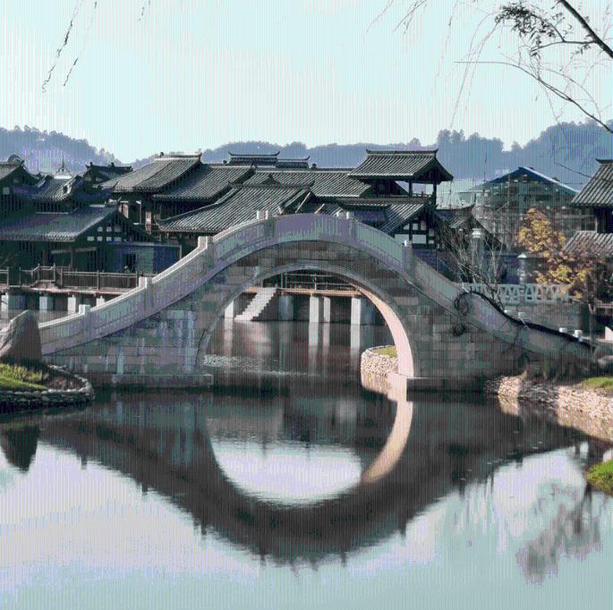 逃出昏暗的地下室
